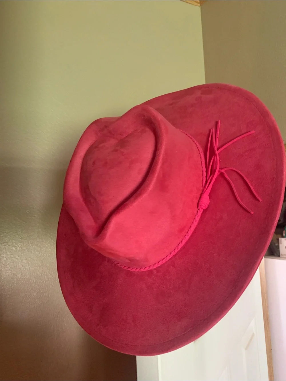 Love HATS HATS HATS